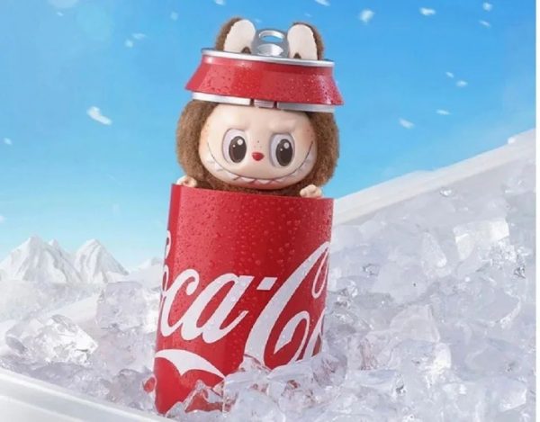 Figurine Labubu MEGA SPACE MOLLY 400% - Coca-cola Series