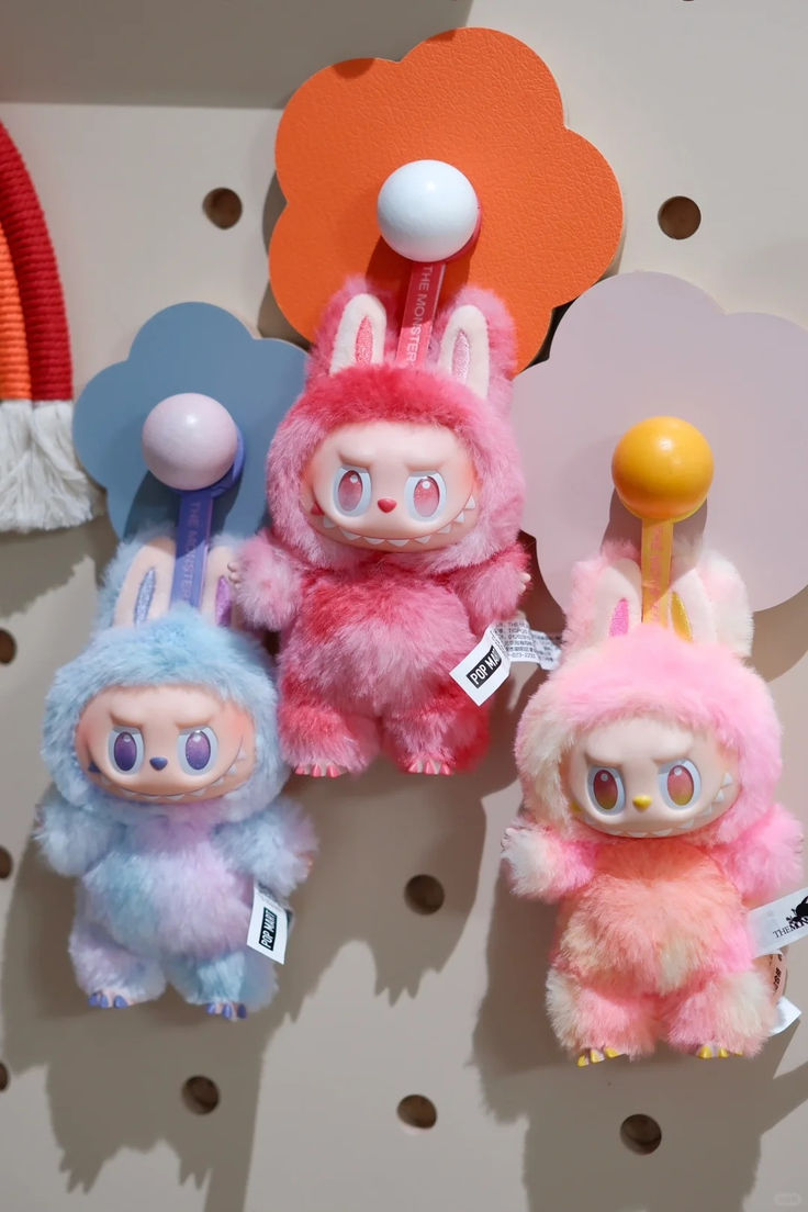 Peluche en vinyle Labubu Happiness - Big Into Energy Series photo review