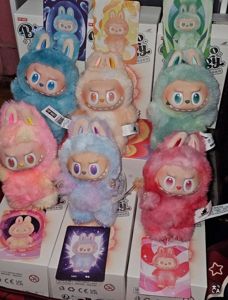 Peluche en vinyle Labubu Happiness - Big Into Energy Series photo review