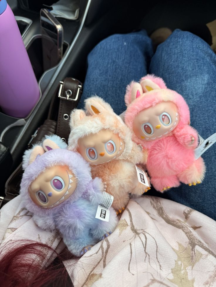 Peluche en vinyle Labubu Happiness - Big Into Energy Series photo review