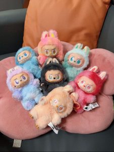 Peluche en vinyle Labubu Hope - Big Into Energy Series photo review