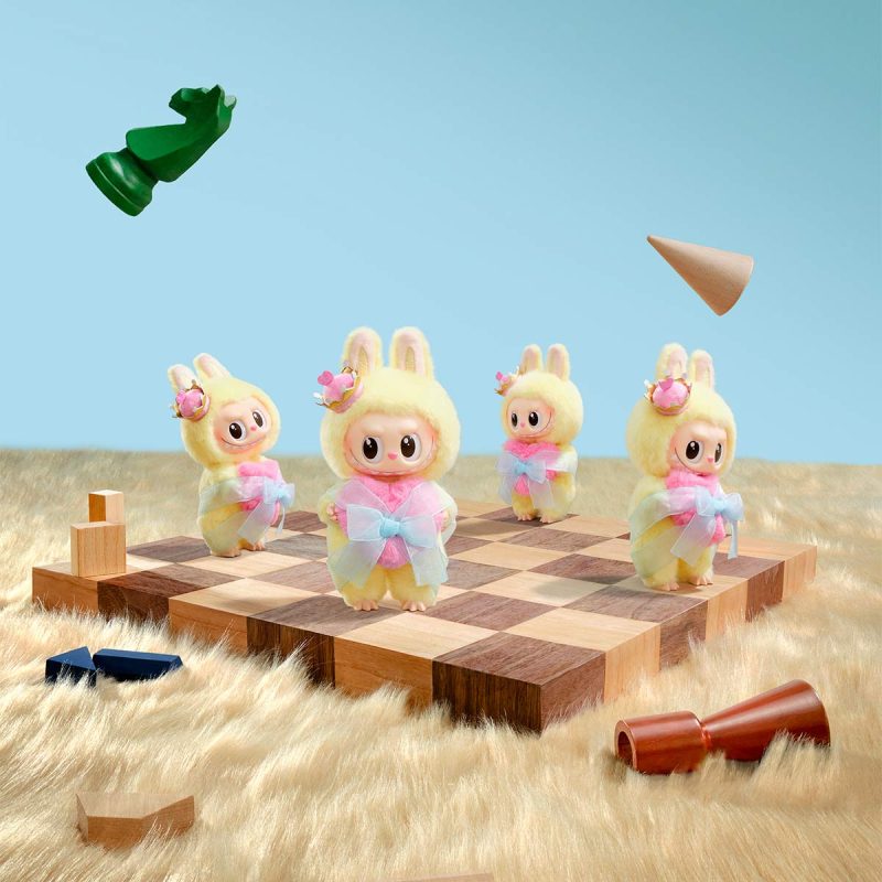 Peluche Labubu Vinyl Plush Hanging Card - Let's Checkmate Series